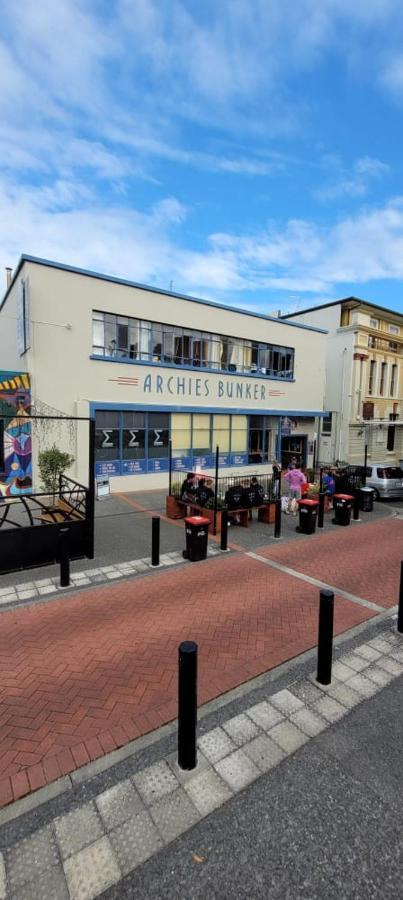 Archies Bunker Affordable Accommodation Napier Exterior photo