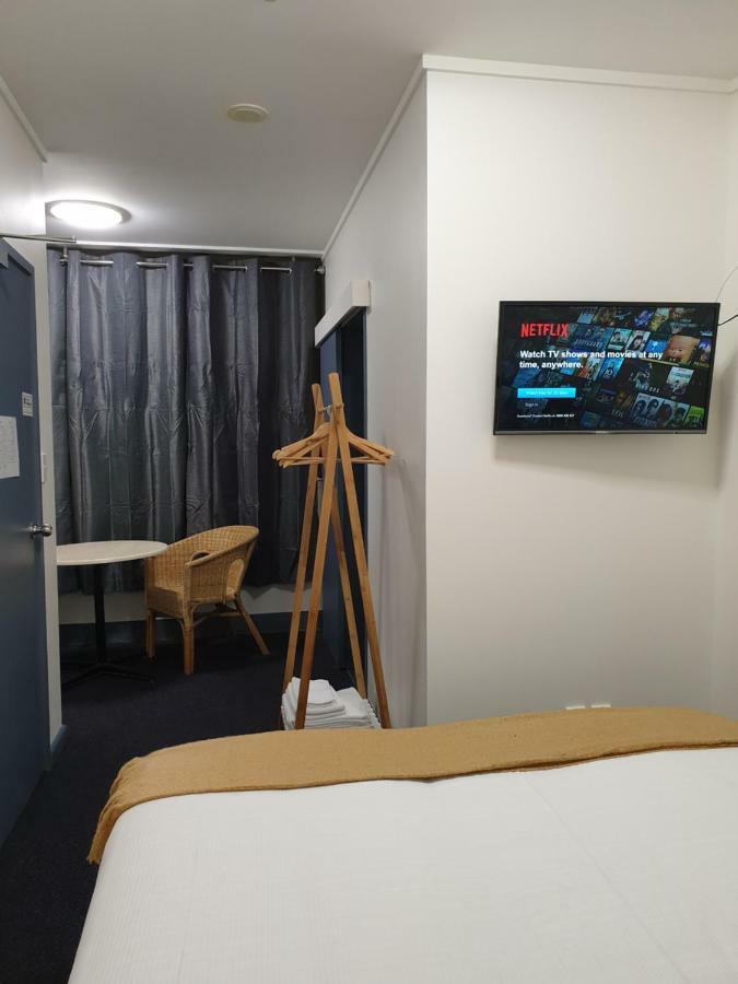 Archies Bunker Affordable Accommodation Napier Exterior photo